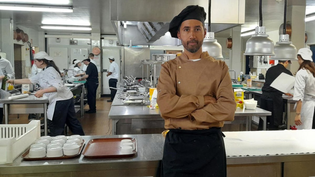 Àlex Kinchella, Propietari de la Cort de Popaire i xef de cuina