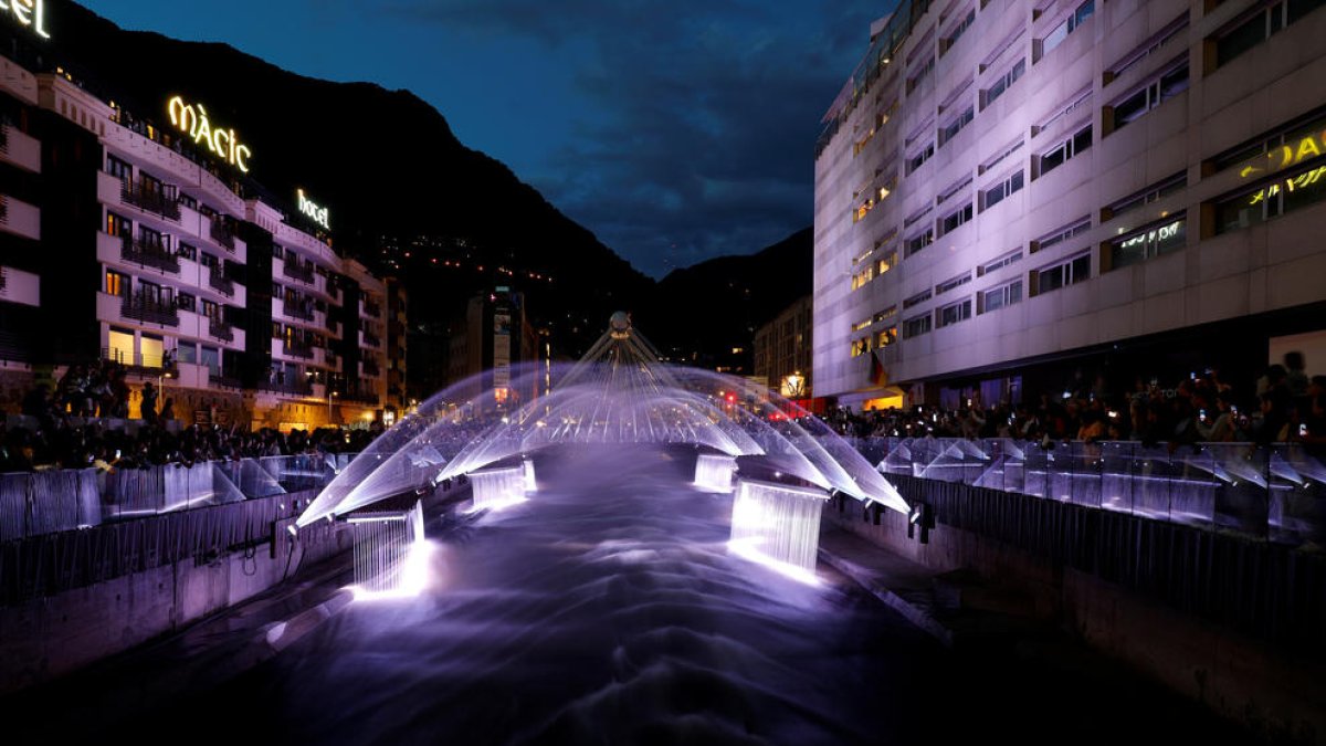 Proves del nou muntatge de les fonts de colors