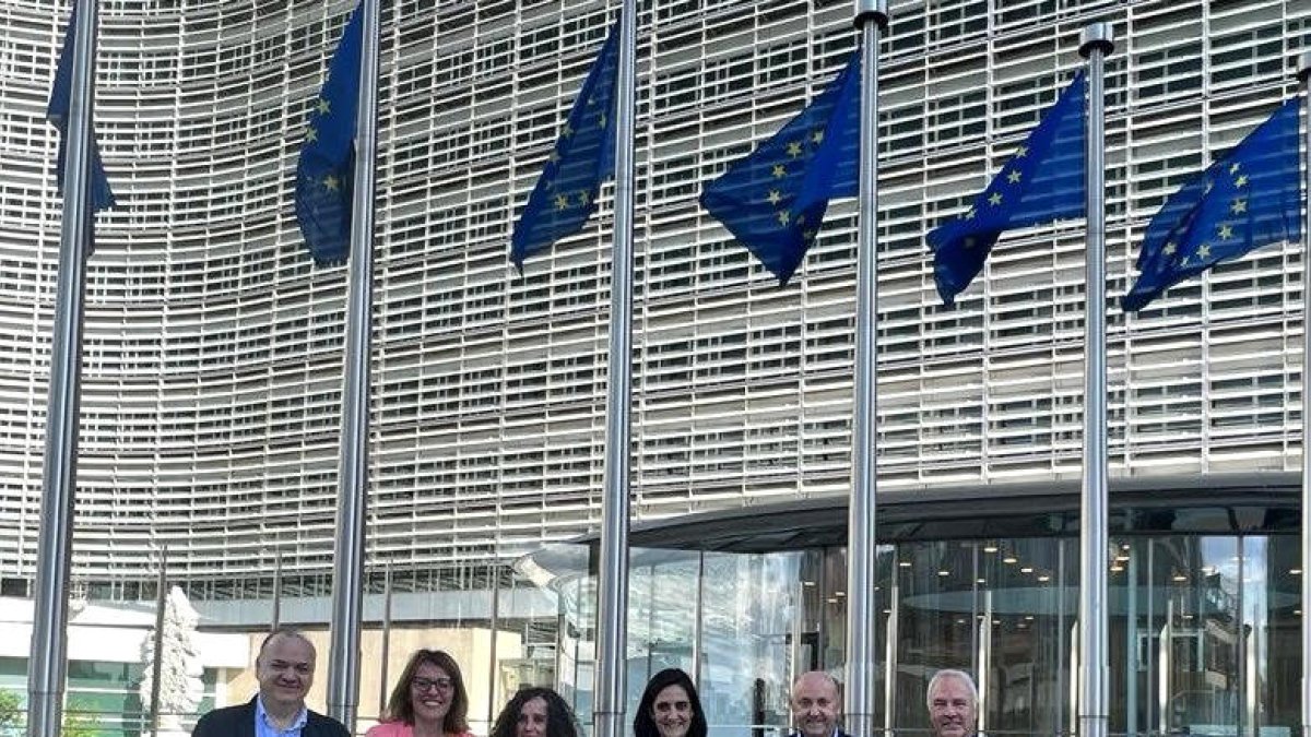 Els membres de la delegació de la Cambra desplaçada a Brussel·les.