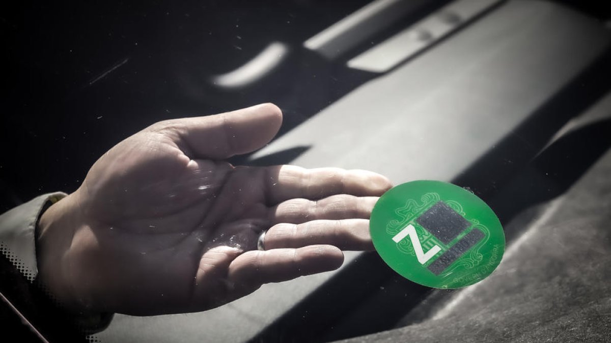 Presentació del funcionament de la nova etiqueta energètica per a vehicles