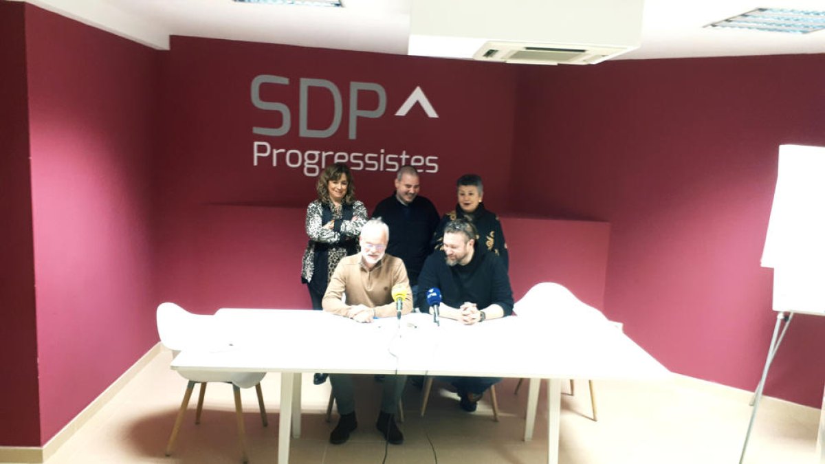 La roda de premsa que va celebrar el grup.