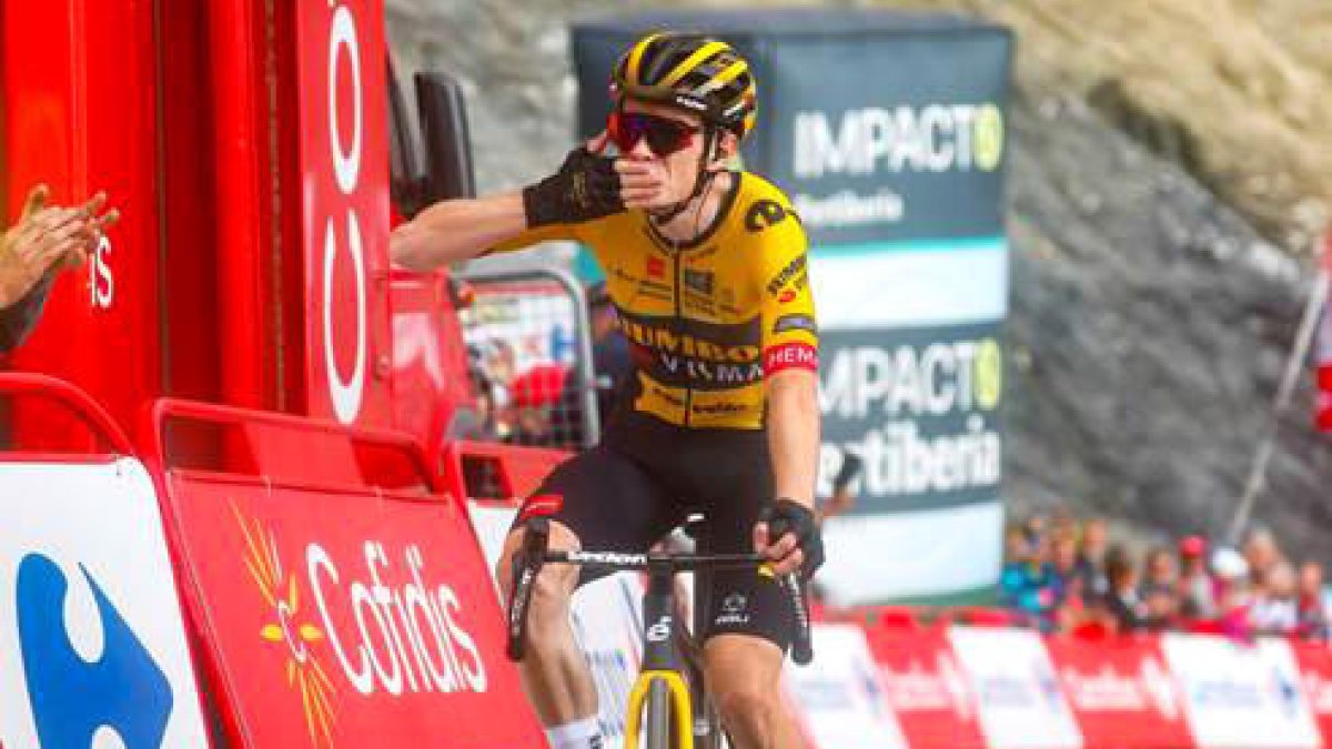 Jonas Vingegaard va fer un cop d'autoritat.