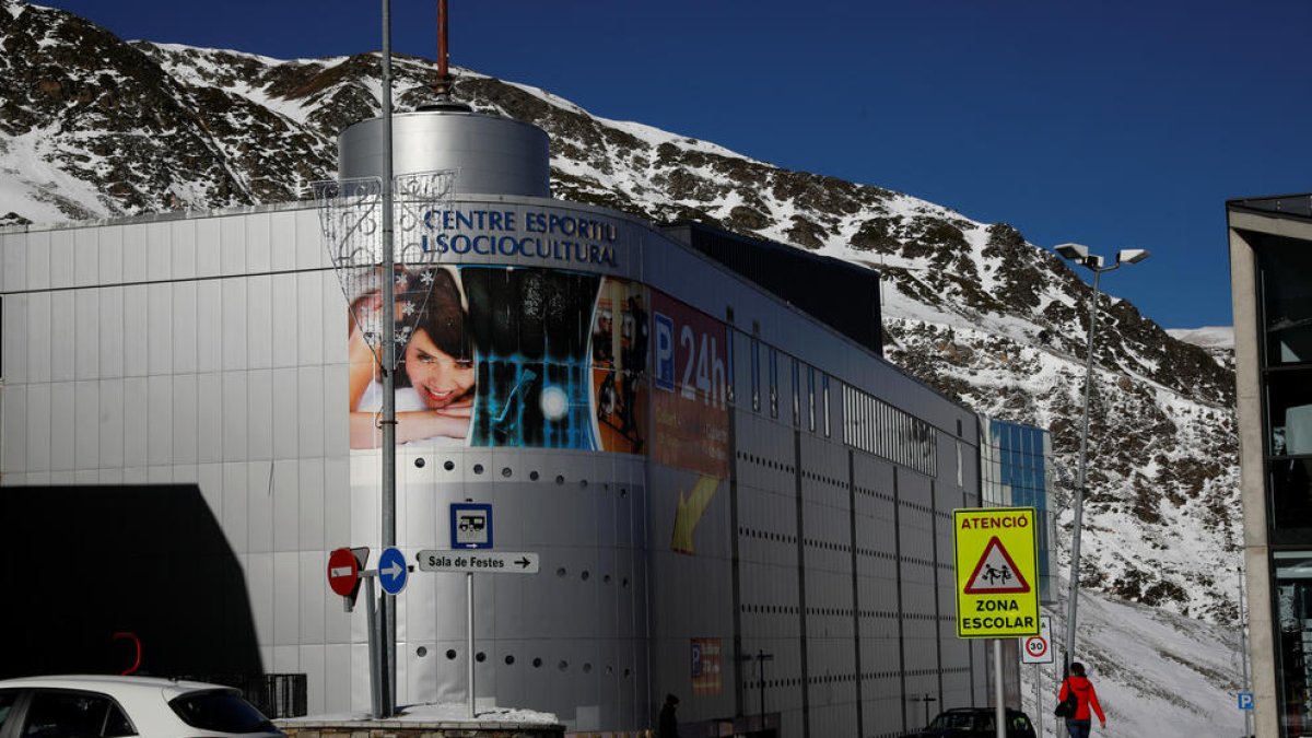 El centre esportiu i sociocultural del Pas de la Casa.
