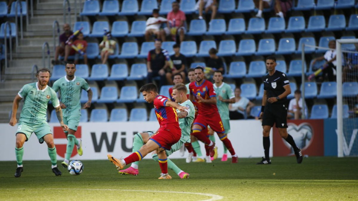 La selecció ha aconseguit un treballat punt davant BIelorússia a l'Estadi Nacional