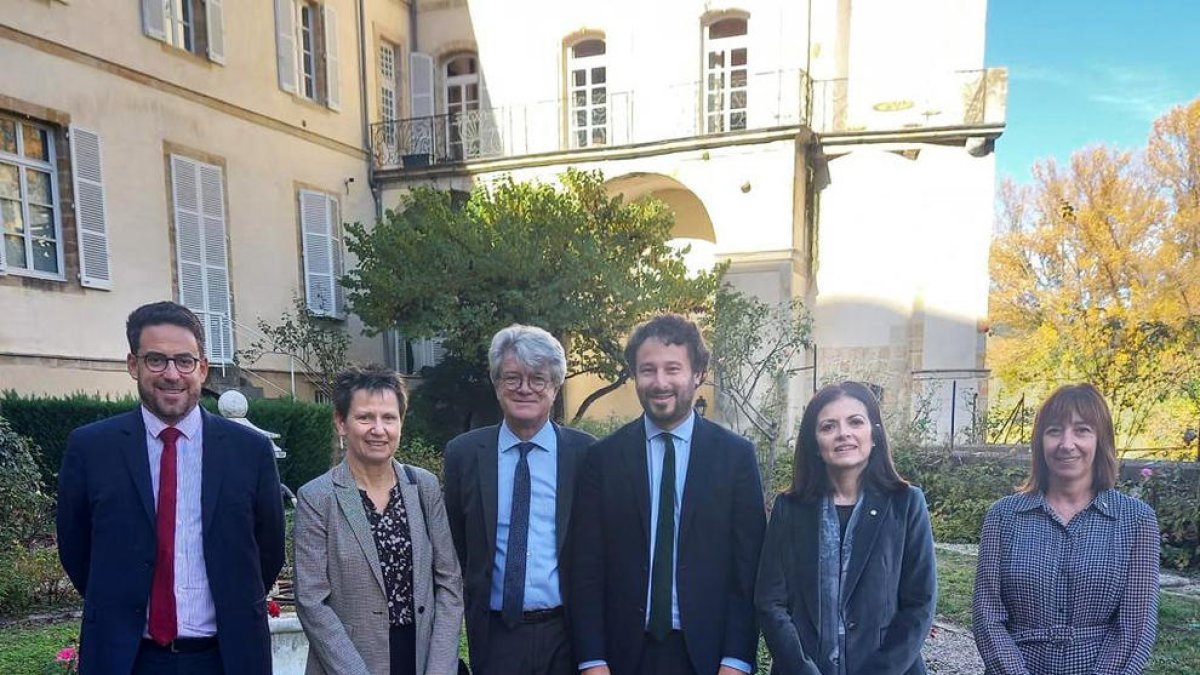 La ministra i autoritats.