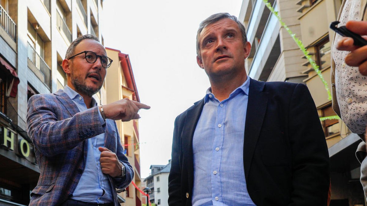 Espot i Majoral en un acte a Sant Julià de Lòria.