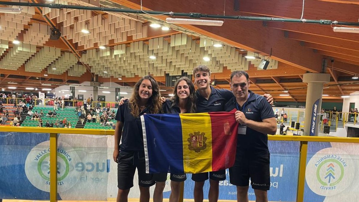 Brenda Luque, Jana Galabert i Eric Barbeitos.