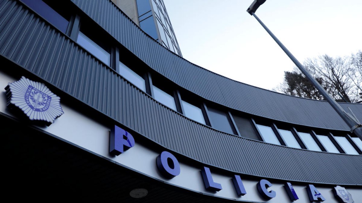 L'edifici de policia.
