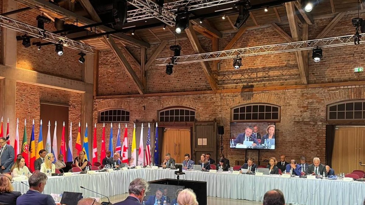 Joan León a la Conferència internacional a Riga