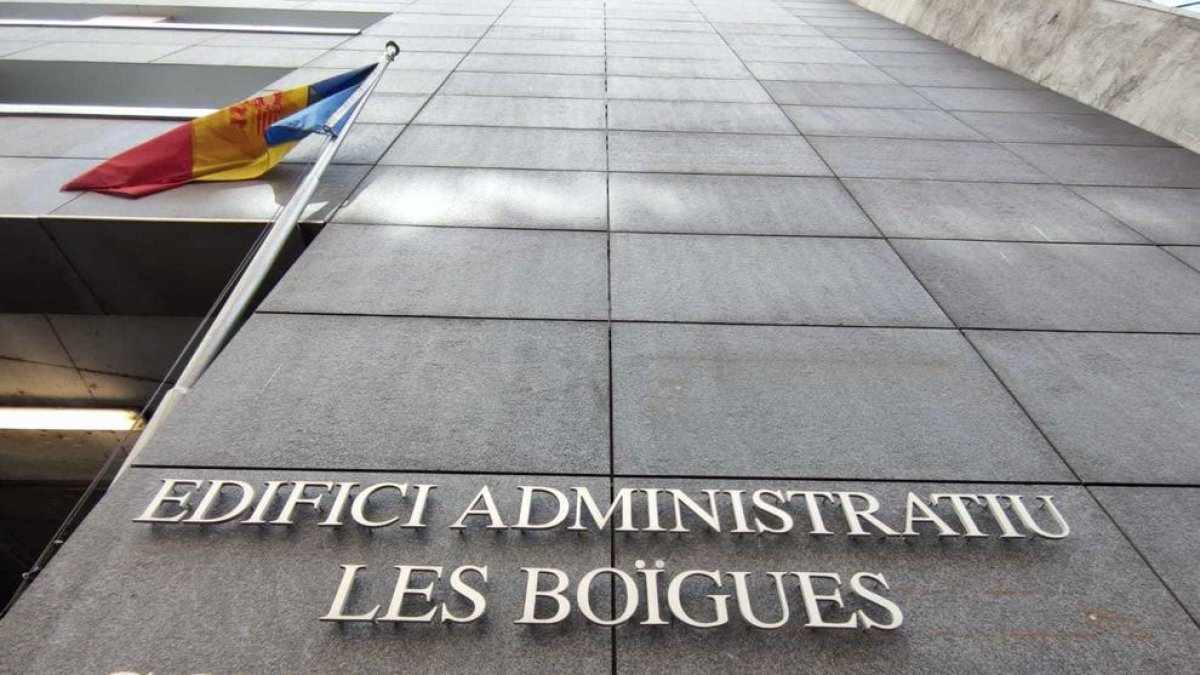 Edifici Administratiu de Les Boïgues