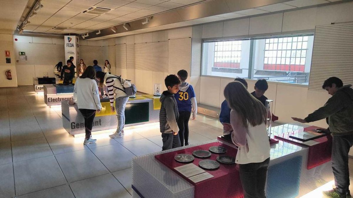 Taller escolar al MW Museu de l'Electricitat
