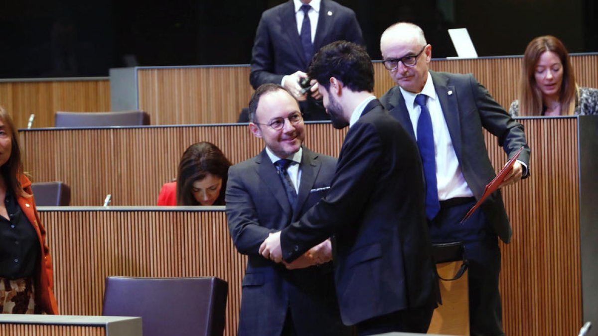 L'executiu actuarà si el diàleg no fructifica.