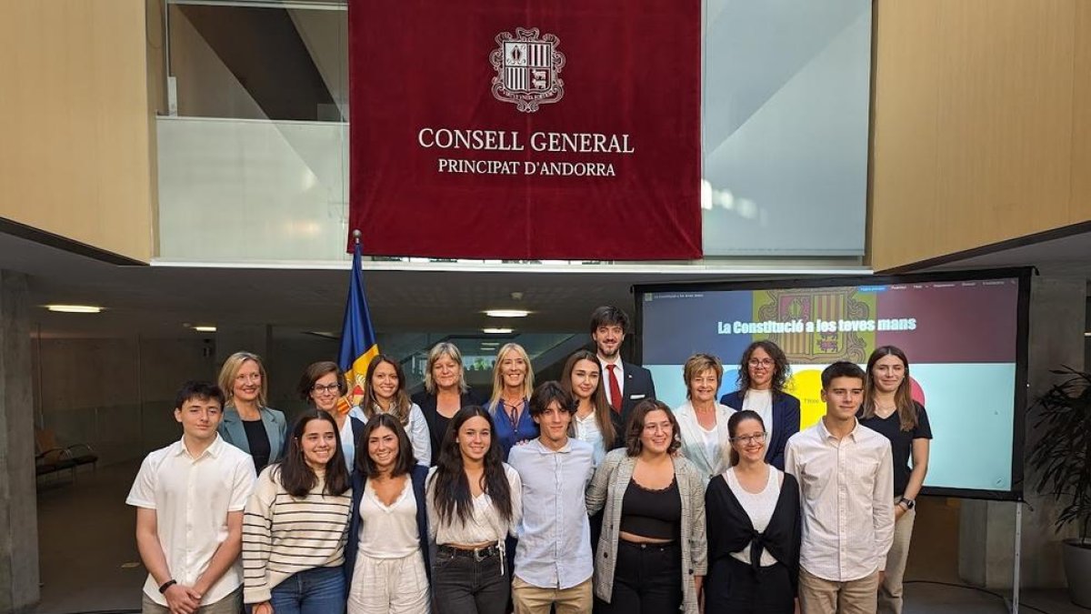 Presentació de la pàgina web 'La Constitució a les teves mans'