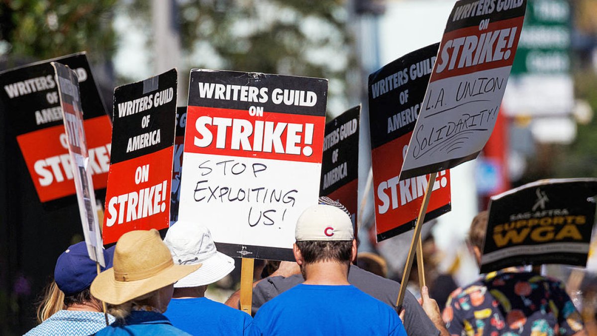 El fracàs de les converses 'in extremis' entre actors i productors ha precipitat la vaga.