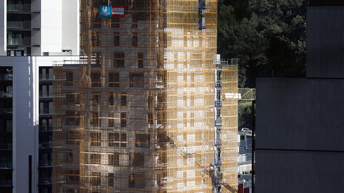 Un edifici en construcció.
