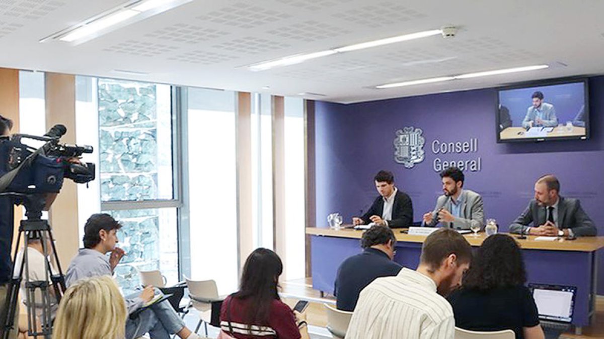 Els consellers Bartolomé, Escalé i Casadevall.