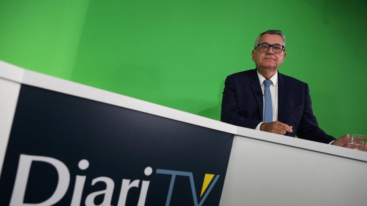 Albert Moles durant l'entrevista al 'Parlem-ne'.