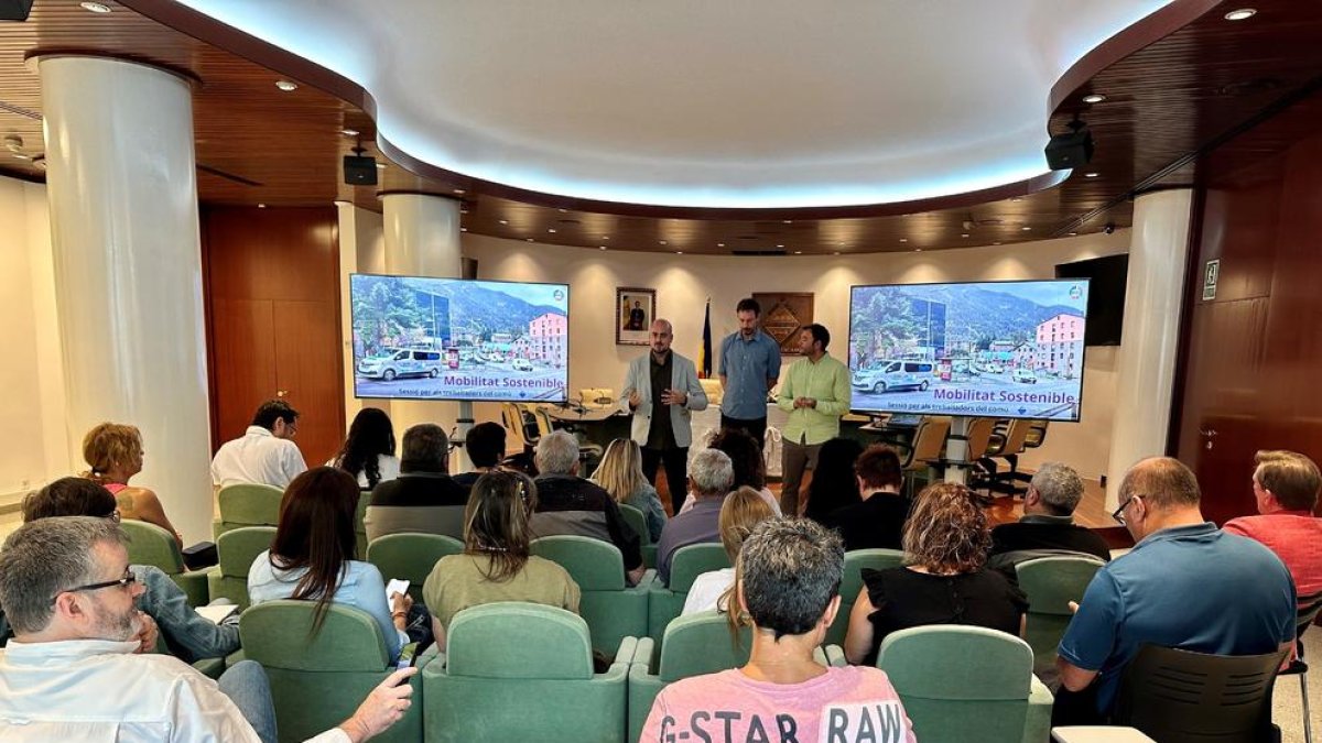 Presentació del Pla de Mobilitat Sostenible del Personal als treballadors i treballadores del comú d'Encamp