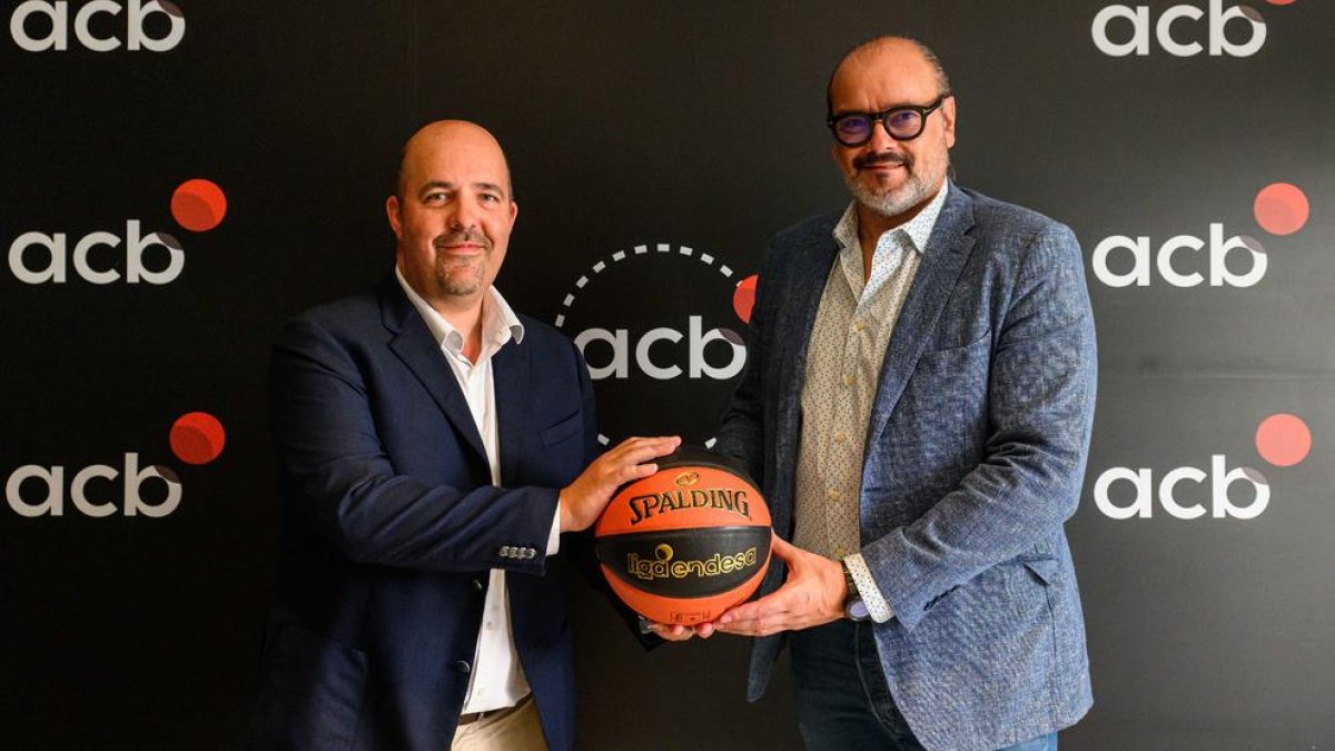 Gorka Aixàs i Francesc Solana a l'assemblea de l'ACB