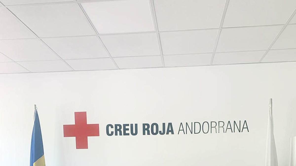 Roda de premsa a la Creu Roja, ahir.