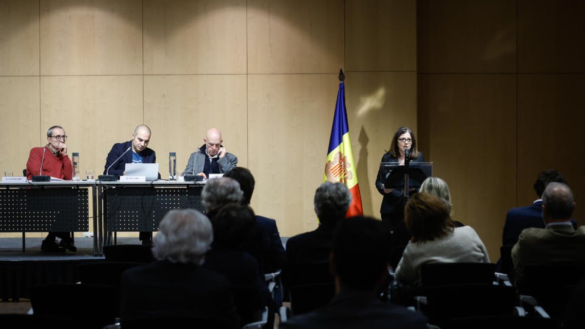 Obertura de l'acte 30 anys de relacions internacionals d'Andorra.