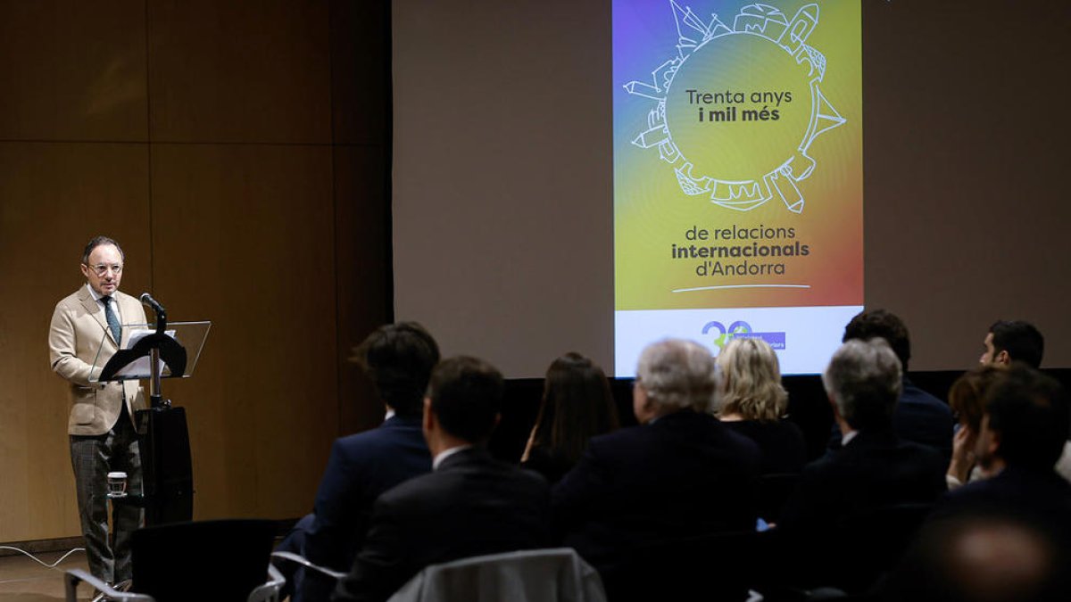 Andorra en l'àmbit internacional, a debat