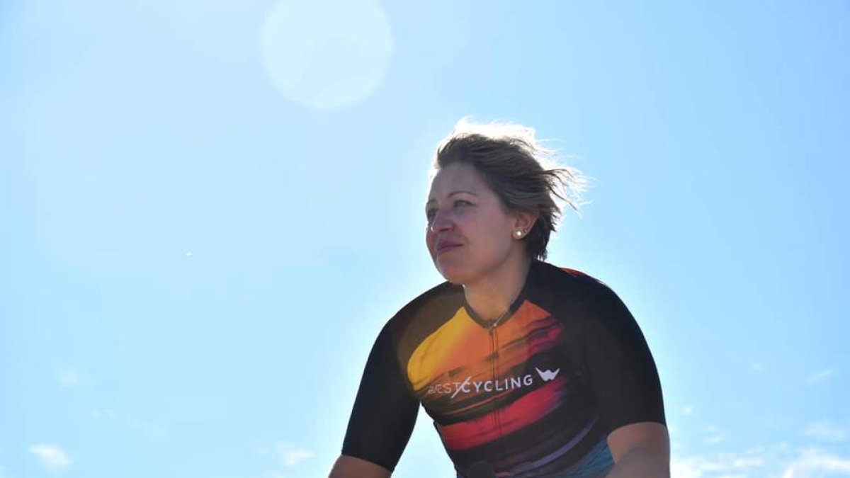 Luly Seculín,  Monitora de 'spinning' al centre esportiu dels Serradells