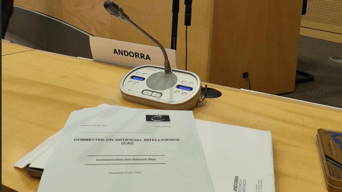 L'AR+I treballa amb el Comitè d'Ètica de la Intel·ligència Artificial.