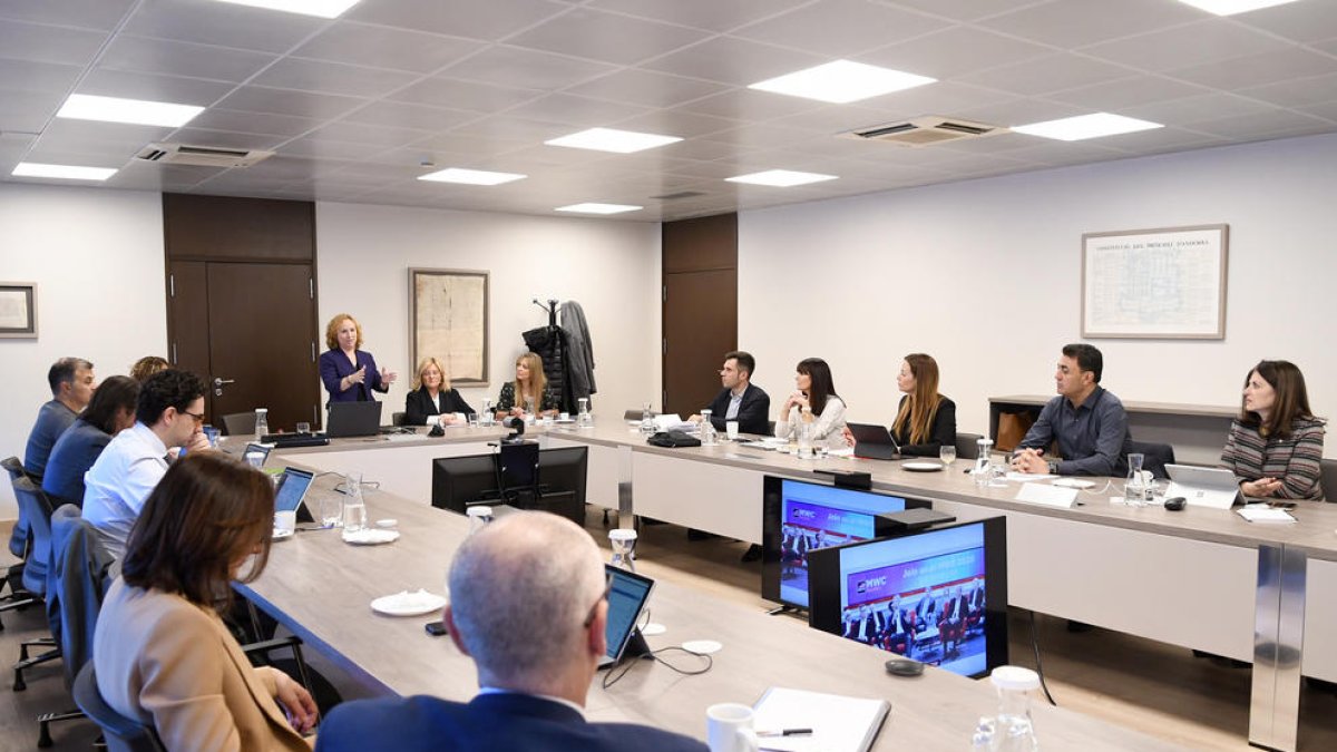 Formació en igualtat als membres del Govern.