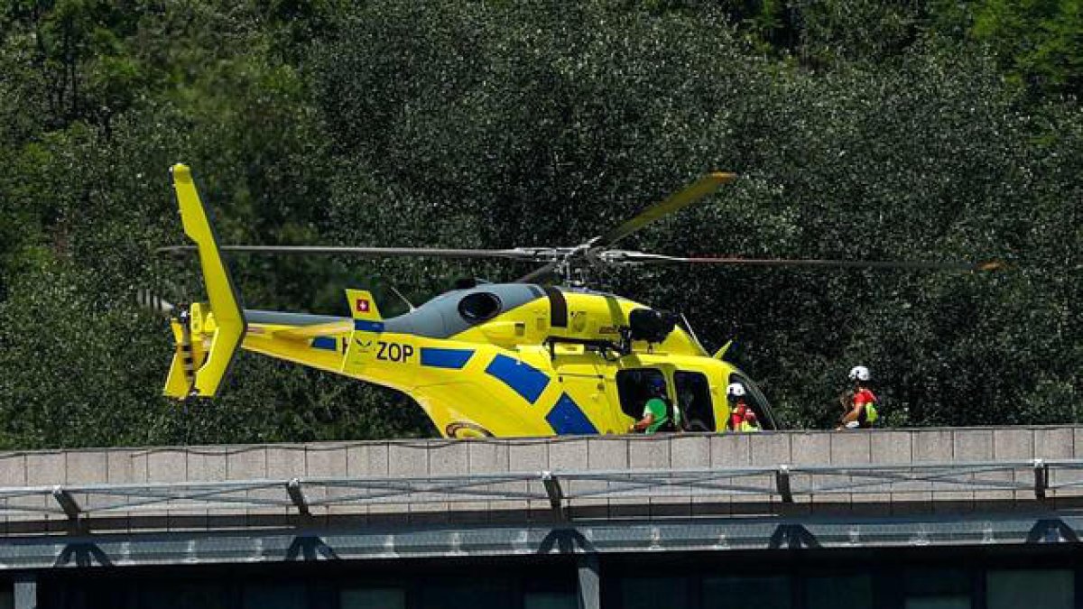Rescat amb hel·licópter.