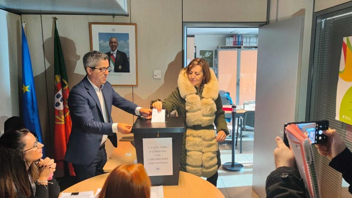 Les votacions del consell de la comunitat portuguesa ja estan en marxa