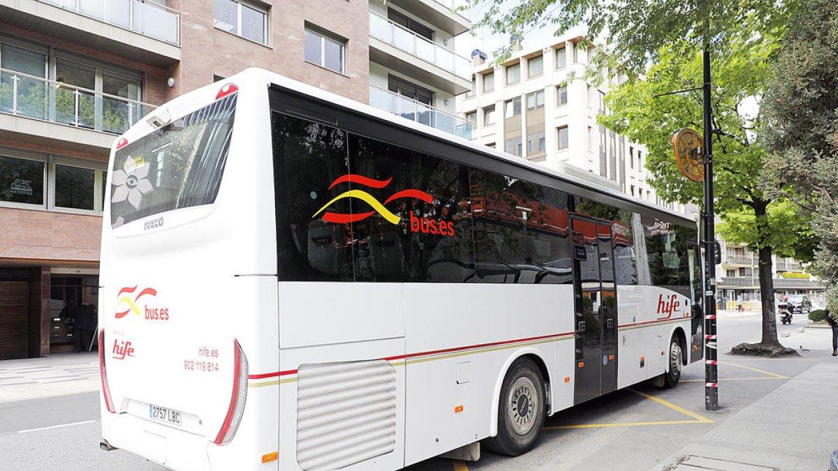 Un autobús de la companyia Hife.