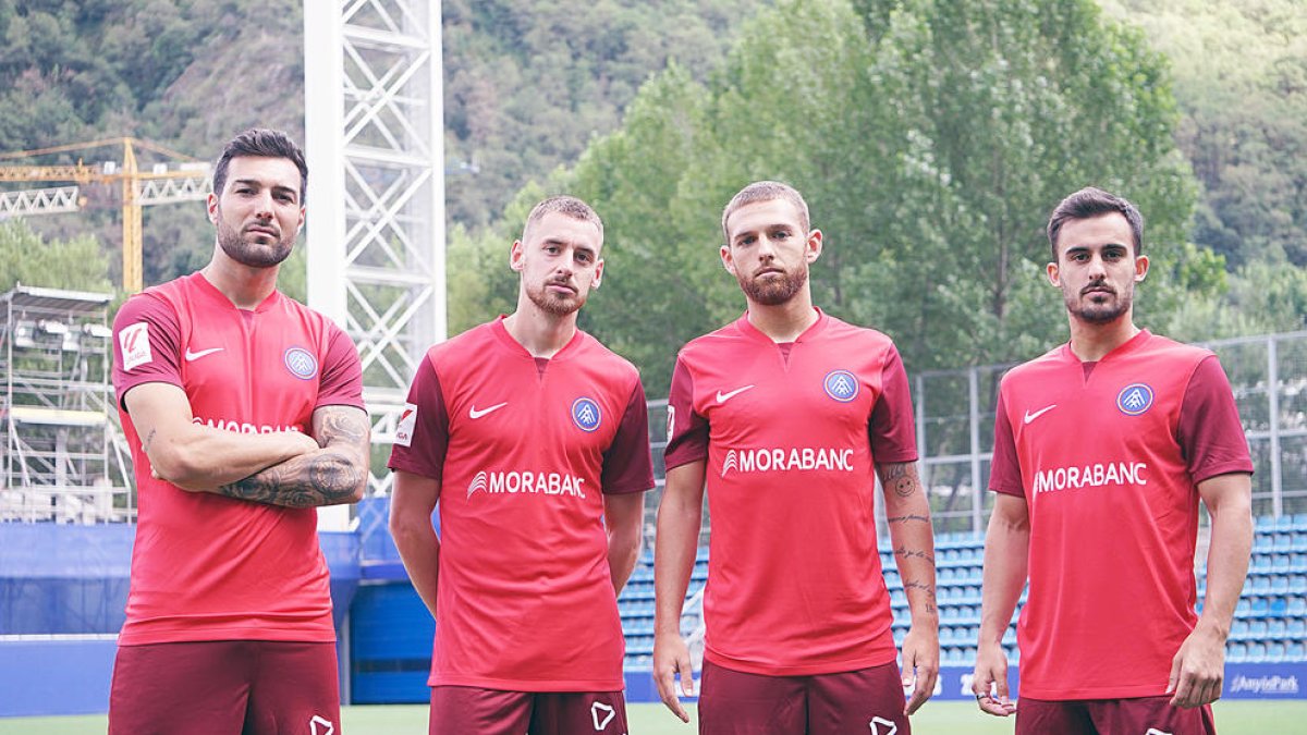 El vermell per a la tercera equipació