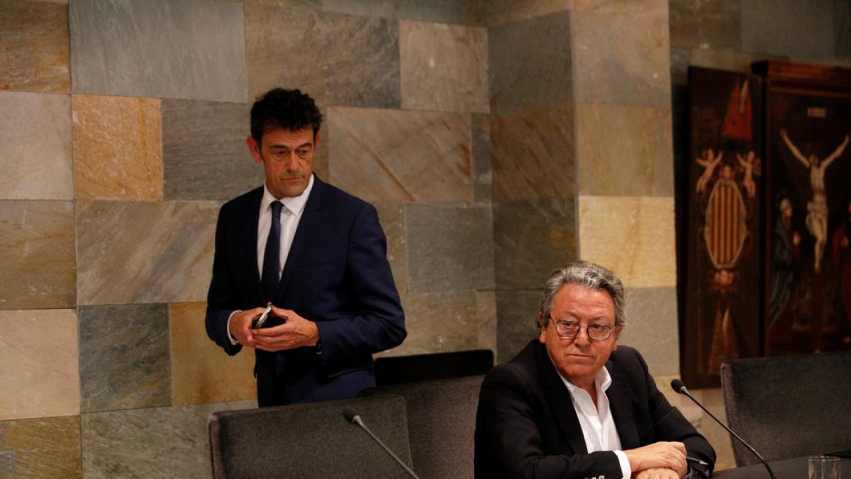 El cònsol major, Josep Àngel Mortés, i el conseller de x'Ordino, Enric Dolsa, ahir al comú d'Ordino.