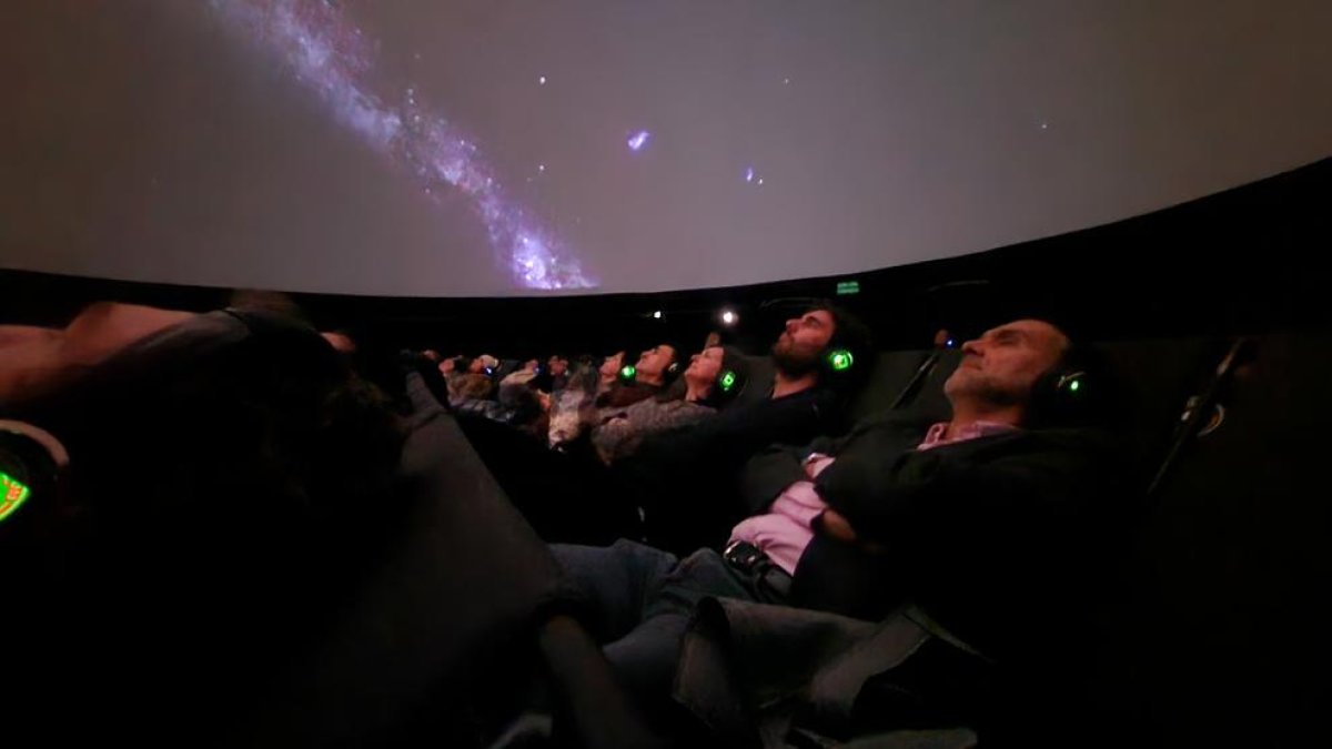 Passi en una sessió del Planetarium Go