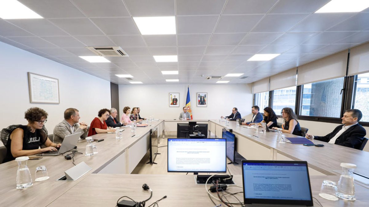 Reunió ahir de les forces polítiques pel pacte d'Estat amb la Unió Europea.