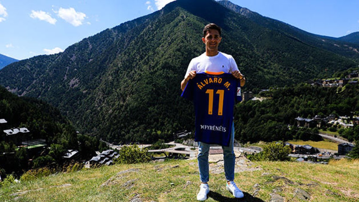Álvaro Martín vol créixer a l'FC Andorra