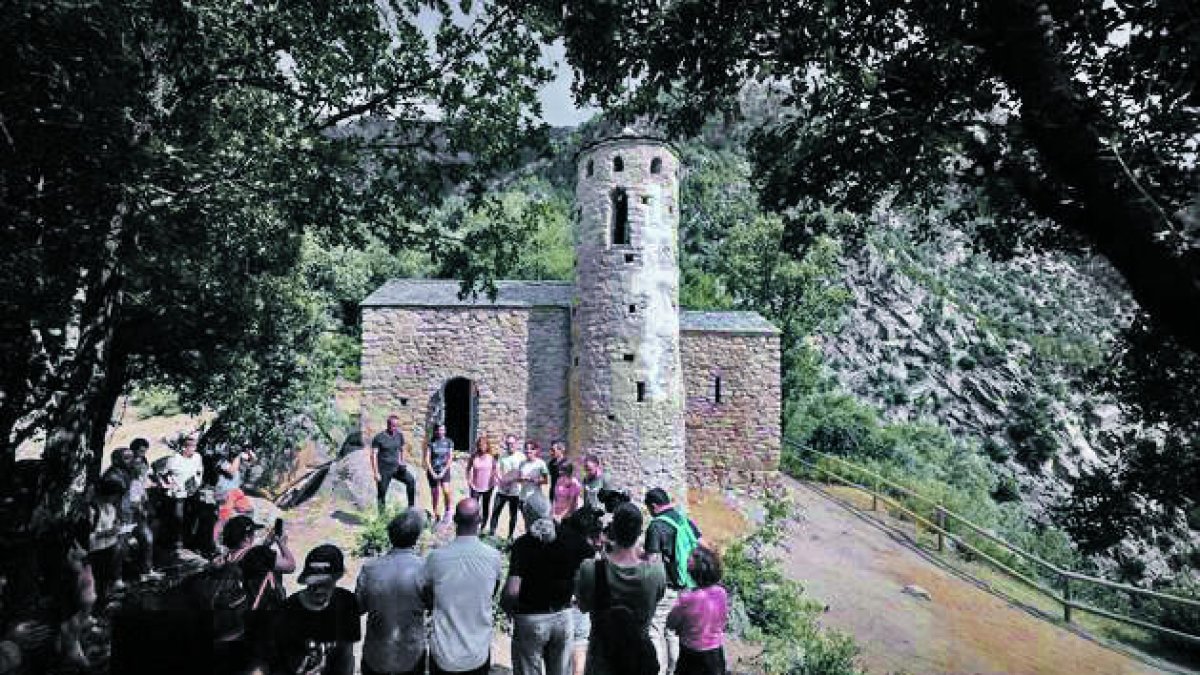 L'església de Sant Vicenç d'Enclar