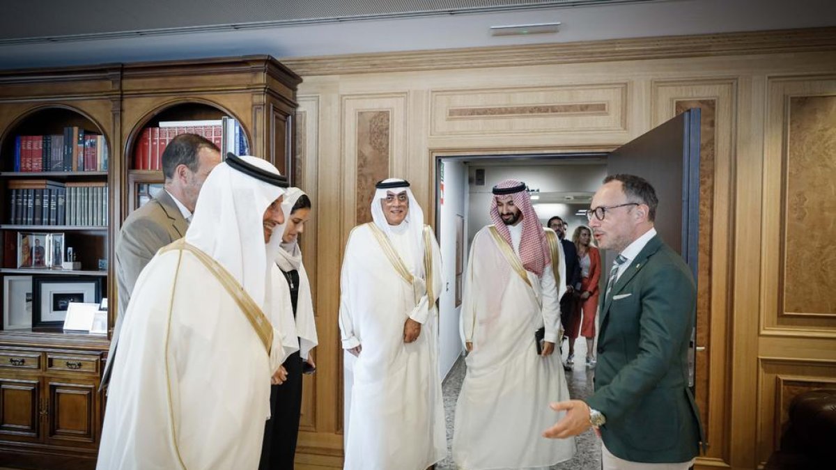 Xavier Espot va rebre la delegació del ministre d'Aràbia Saudita ahir a Govern
