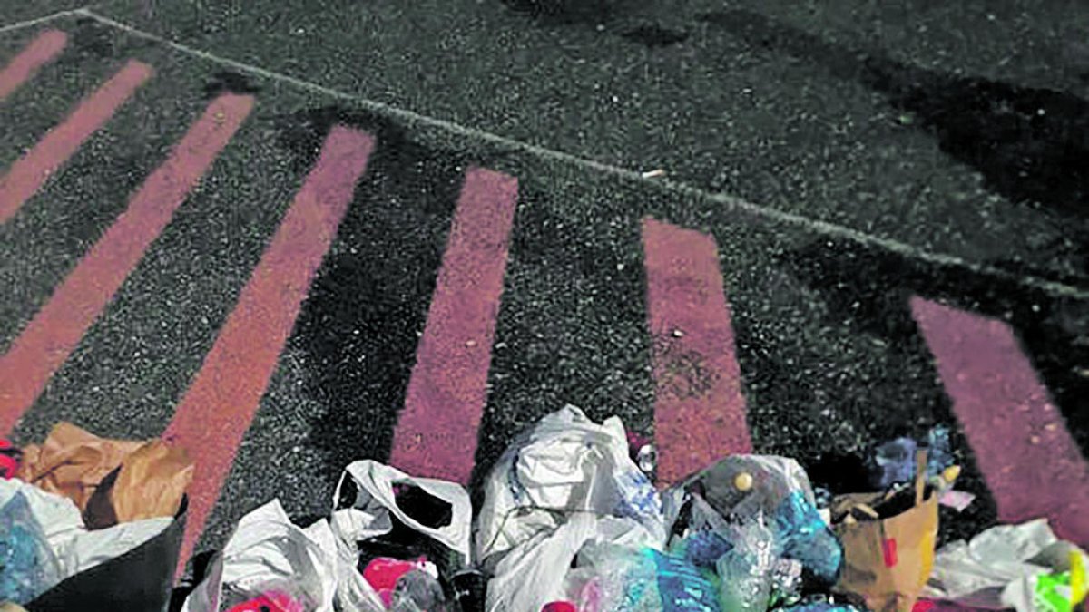 Restes d'un botellot.