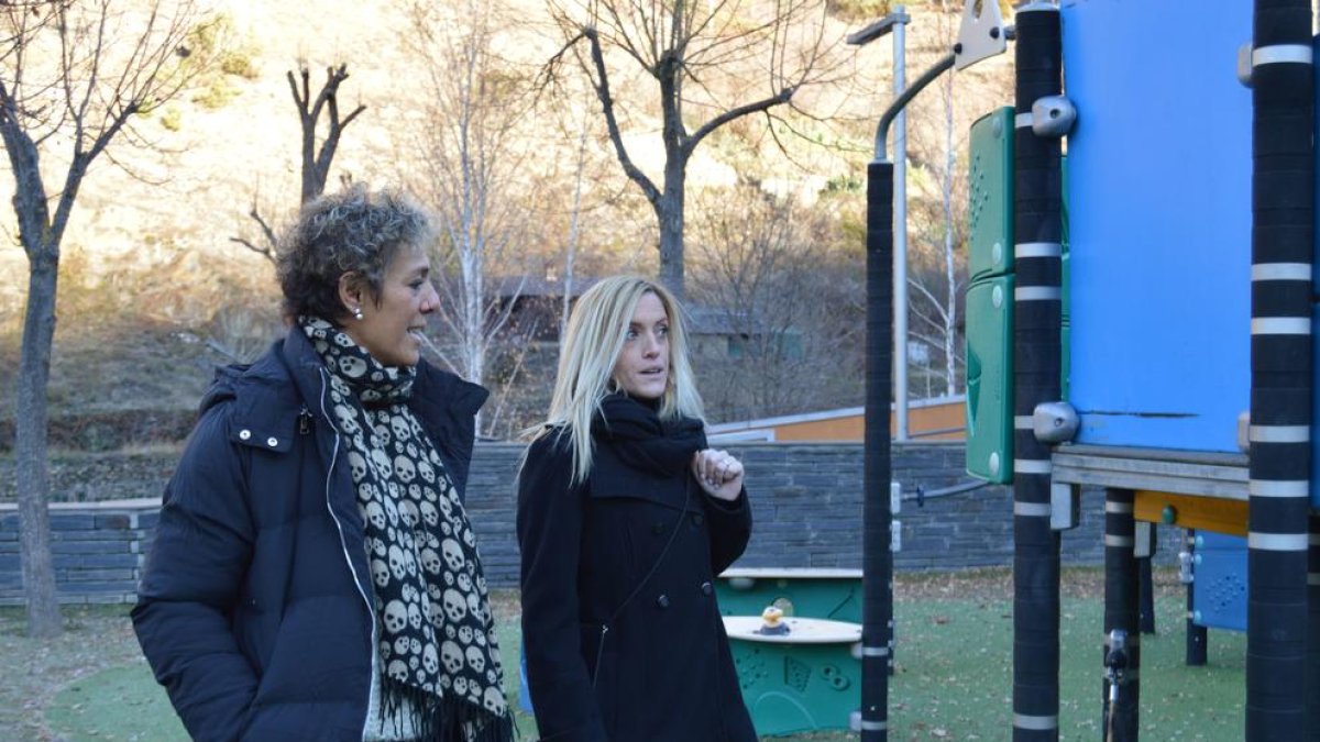 Les candidates Meritxell Rabadà i Emilie Brial