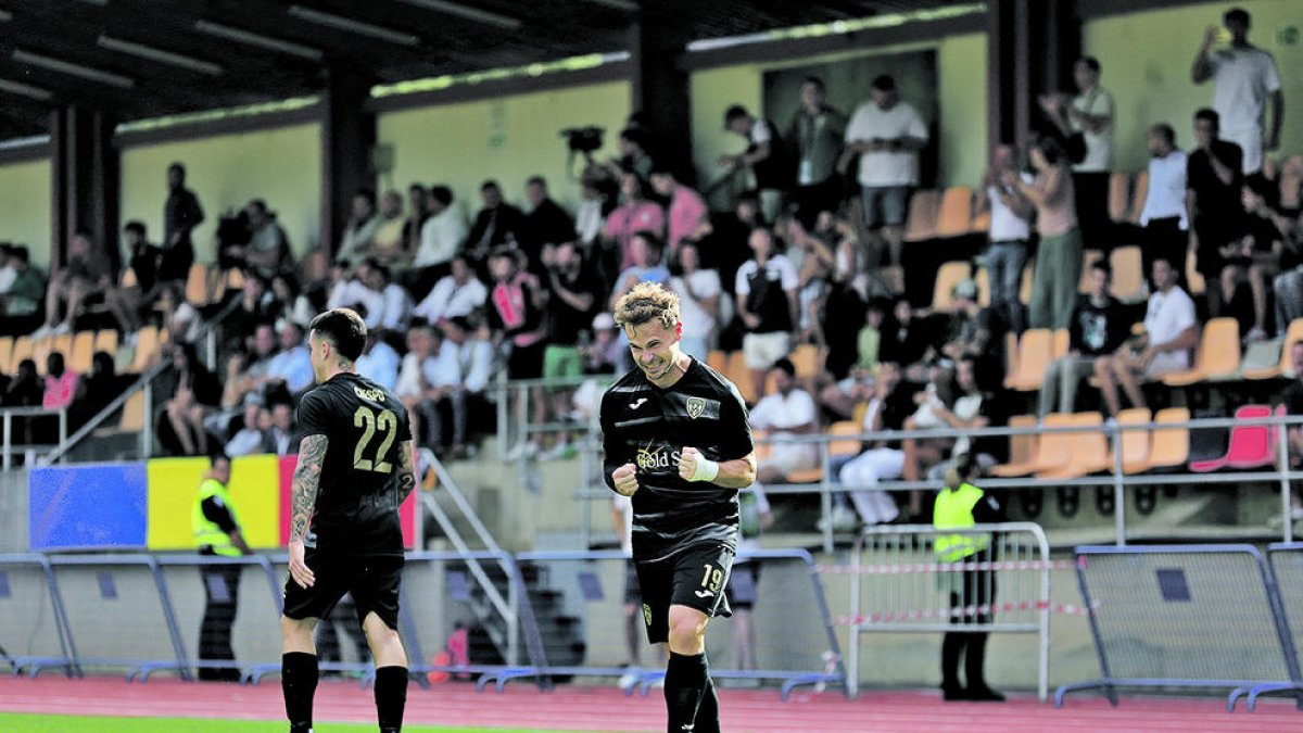 Duel de l'FC Santa Coloma.