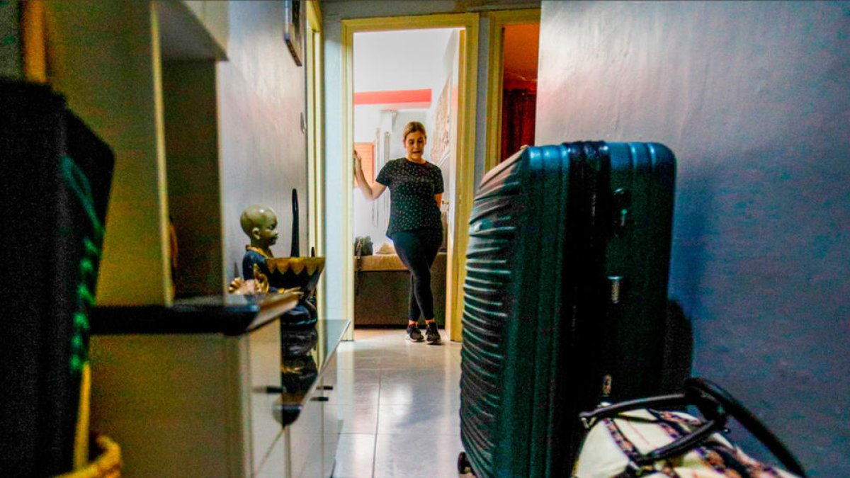 Una de les veïnes de l'edifici que va ser reubicada.