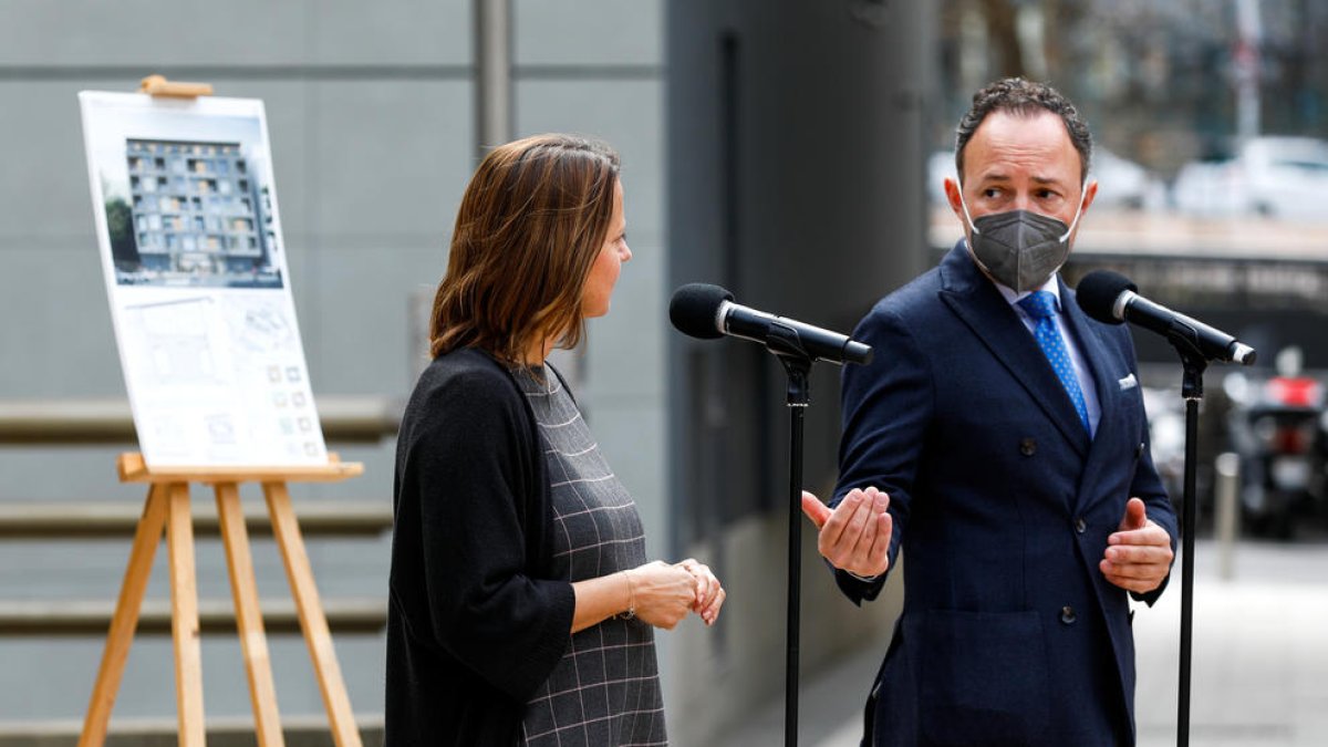 Rosa Gili i Xavier Espot el dia que van anunciar l'acord.