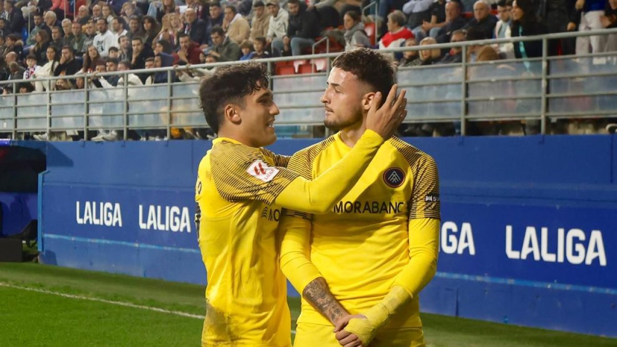 Iker Benito i Manu Nieto celebren el gol de l'empat definitiu (FC Andorra)