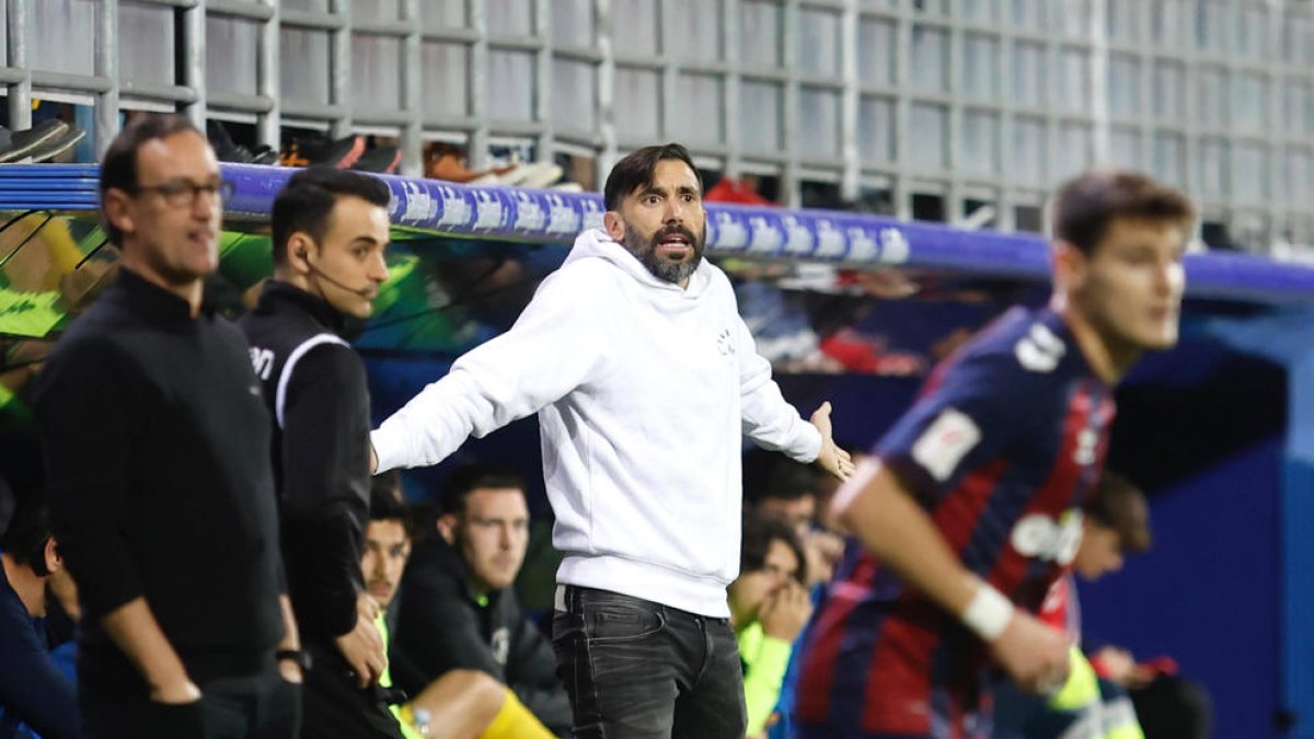 Eder Sarabia, durant el duel d'ahir a Ipurua.