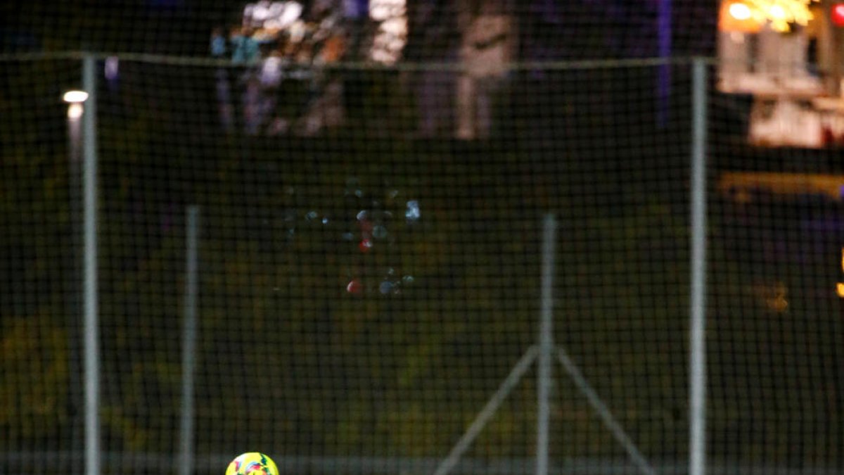 La UE Santa Coloma va guanyar el derbi.