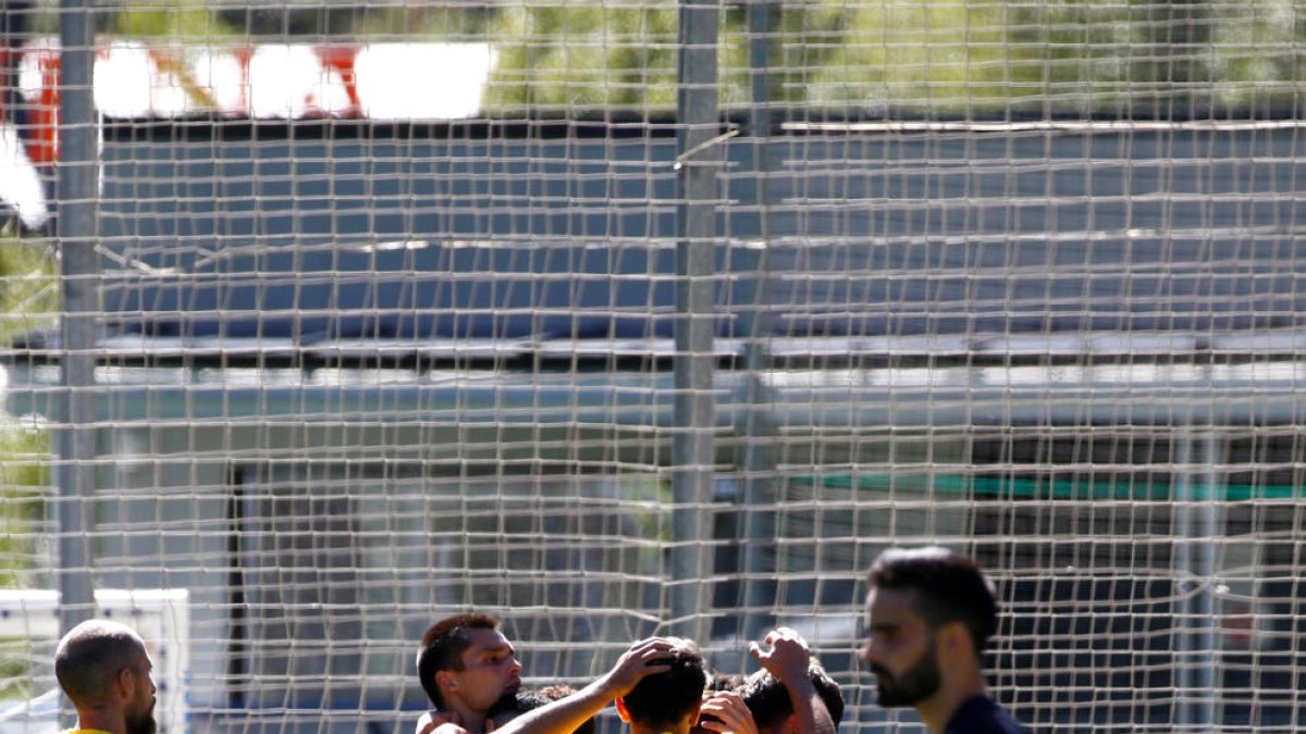 La UE Santa Coloma va superar el CF Esperança, ahir.