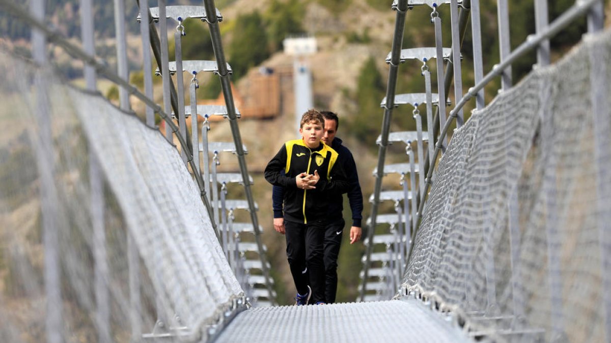 El pont tibetà, situat a la parròquia de Canillo.
