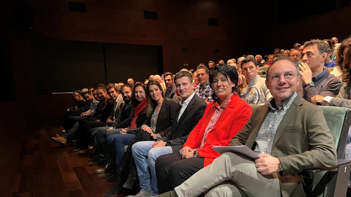 La reunió de poble de CC+DA es va celebrar a les Fontetes.